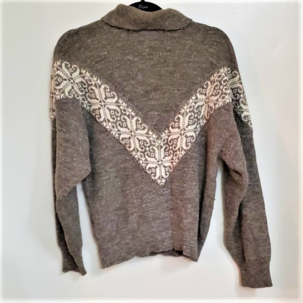 Grey Long Sleeve Sweater Vintage - Picture 2 of 3